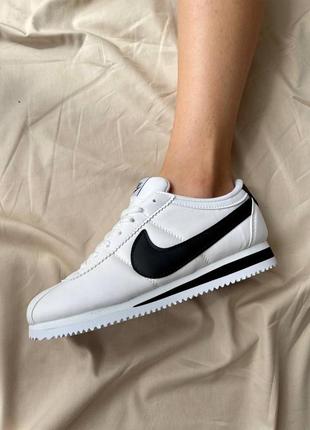 Жіночі біло-чорні шкіряні кросівки nike cortez basic🆕 найк кортез3 фото