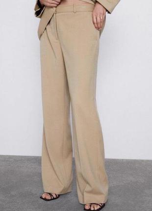 Широкие костюмные плотные брюки zara