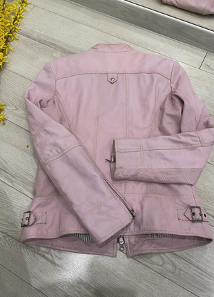 Унікальна рожева куртка кожанка2 фото