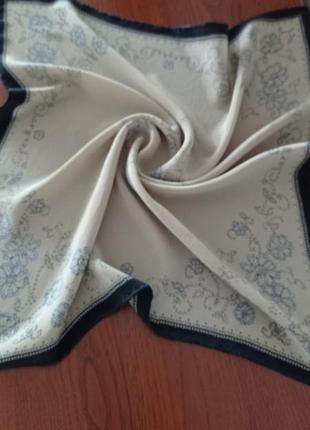 Хустинка шовкова мехх 50”50