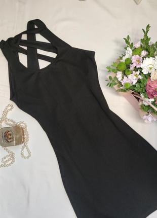 Чорна сукня1 фото