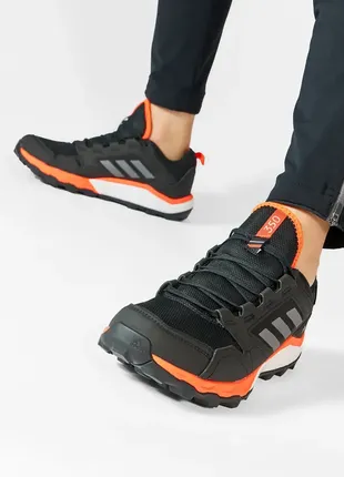 Кросівки adidas maroon and gray sneaker boots black