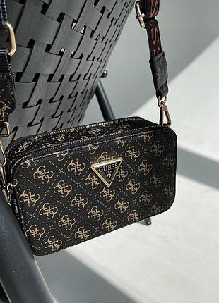 Сумка guess the snapshot bag