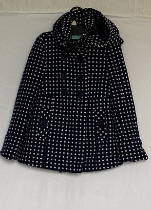 Пальтишко на  девочку 6-8 лет