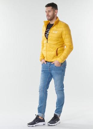 Мужской брендовый пуховик ea7 emporio armani cyber yellow жёлтого цвета размер 503 фото