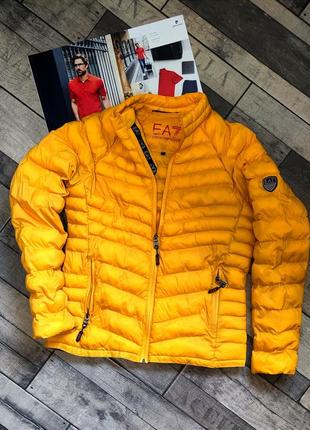 Мужской брендовый пуховик ea7 emporio armani cyber yellow жёлтого цвета размер 502 фото