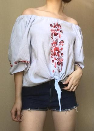 Блуза со спущенными плечами1 фото