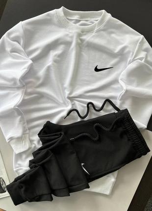 Костюм nike світшот білий + штани чорні .1 фото