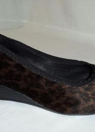 Туфли adesso испания натуральная кожа мех р. 36 ст. 23 см балетки на танкетке5 фото