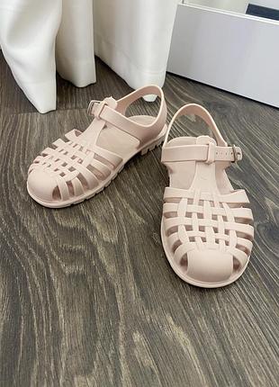 Силиконовые босоножки для девочки 2