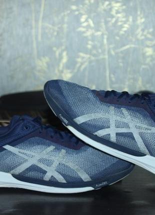 Кросівки asics