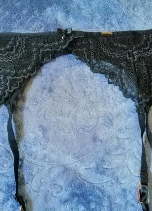 Роскошный пояс для чулок дорогого английского бренда autograph размер 16