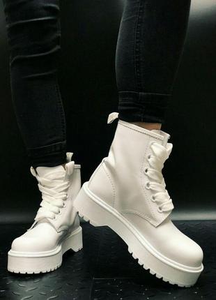 Ботинки dr. martens molly white 36-40