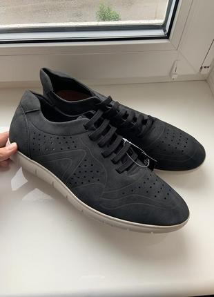 Чоловічі літні кросівки