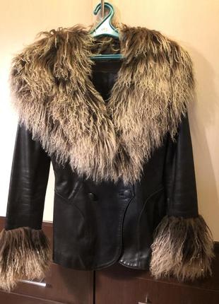 Шкіряна курточка jitrois.