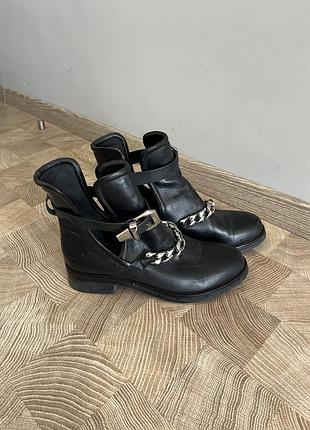 Осенние ботинки