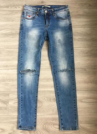 Жіночі джинси