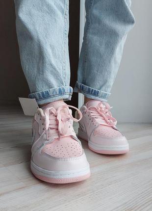 Nike air jordan retro 1 low pink white жіночі рожеві кросівки найк джордан пудрові стильные розовые кроссовки скидка знижка7 фото