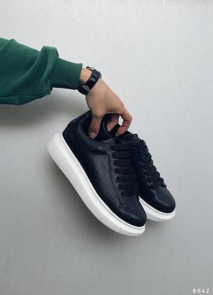 Кросівки з натуралної шкіри