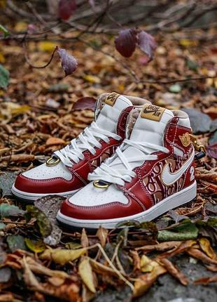 Жіночі кросівки nike air jordan 1 retro high og 2020 wine red x nike dior

женские кроссовки найк