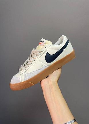Чоловічі кросівки nike blazer low beige