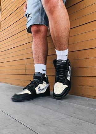 Чоловічі кросівки nike air jordan 1 retro high black x nike dior

мужские кроссовки найк