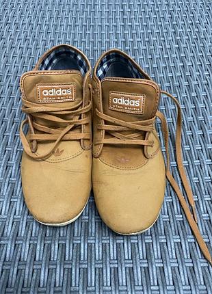Ботинки adidas кожаные