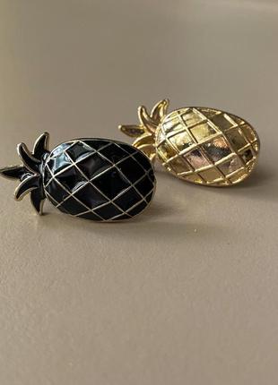 Значки пины металлические в виде ананасов