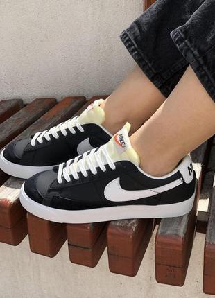 Чоловічі кросівки nike blazzer mid black white