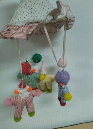 Підвіска для малят, абажур з тканини і клоуни,