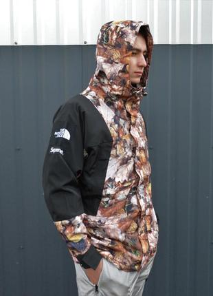 Куртка вітровка the north face x supreme х3 фото