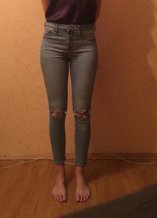 Голубые джинсы river island