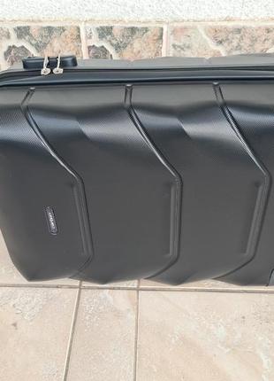 Дорожный чемодан валіза carbon 147 чёрный6 фото