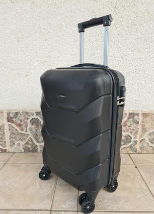 Дорожный чемодан валіза carbon 147 чёрный2 фото