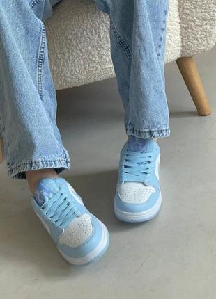 Жіночі кросівки nike air jordan retro 1 blue white

женские кроссовки найк джордан