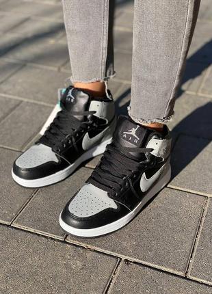 Кроссовки женские nike air jordan 1 retro зима3 фото