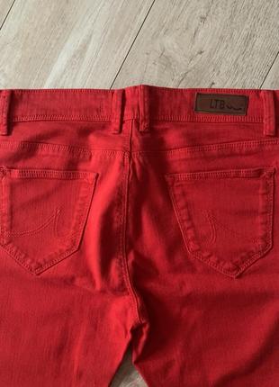 Красные штаны р.29 евро2 фото