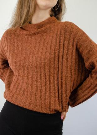 Only коричневий вільний м'який джемпер в рубчик, оверсайз кофта з високим горлом, oversize гольф