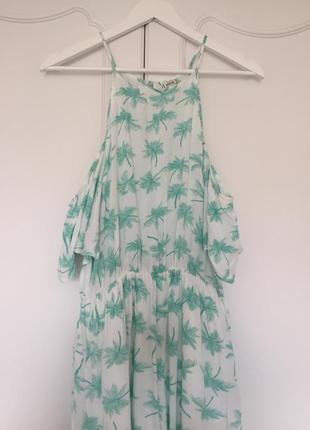Платье-сарафан с открытыми плечами3 фото