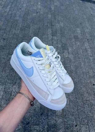 Жіночі кросівки nike blazer blue white