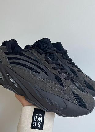 Женские кроссовки adidas yeezy boost 700 black#адидас1 фото