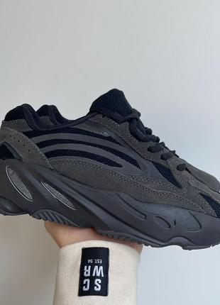 Женские кроссовки adidas yeezy boost 700 black#адидас5 фото