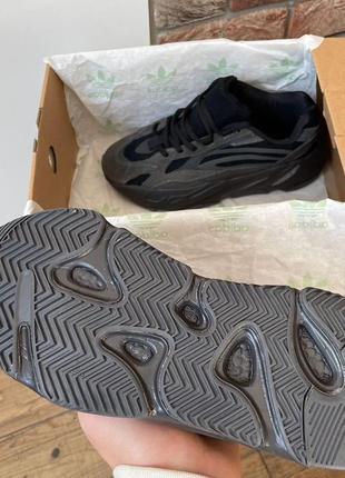 Женские кроссовки adidas yeezy boost 700 black#адидас9 фото