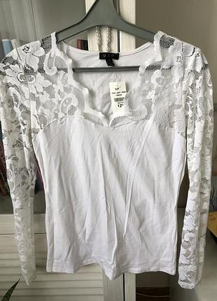 Красива біла кофта, блуза