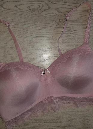 Зручний ніжний бюстгальтер