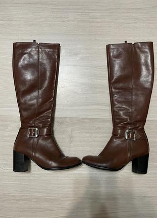 Шкіряні чоботи