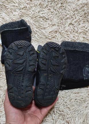 Зимові термо чобітки,дутики kamik по стельці 15.5-16 см. , розмір вказаний 244 фото