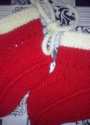 Пинетки маленького санты вязаные, ручная работа