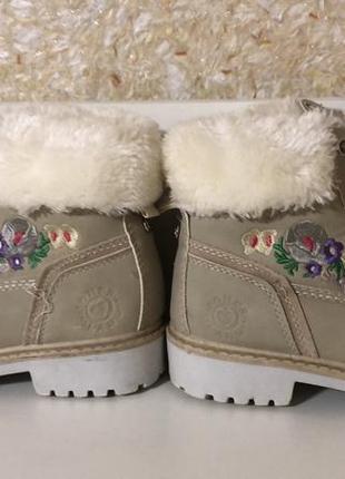 Макасины для малышки.размер 21,стелька 13.3 см