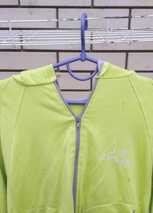 Кофта женская с капюшоном, размер с/м. 2